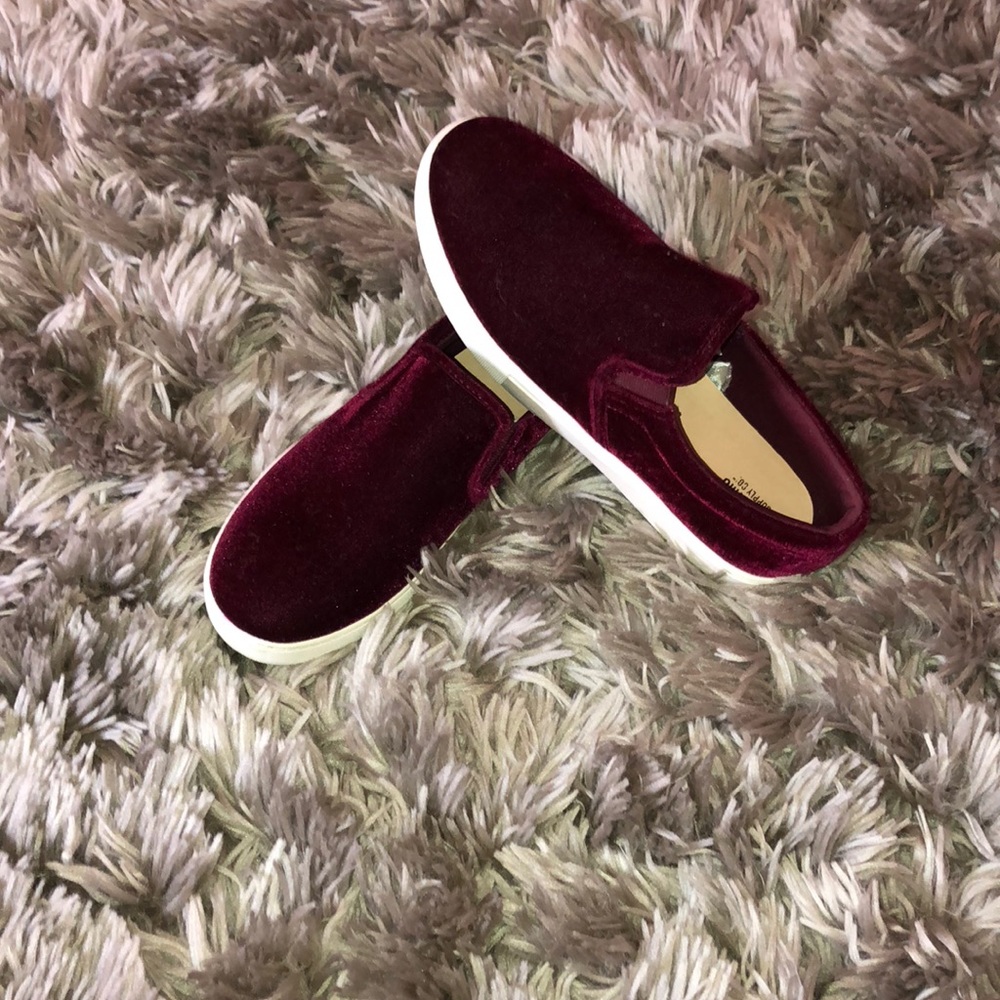 Slip on velvet shoes
